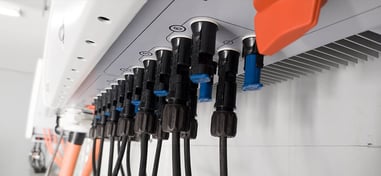 Cables de un inversor fotovoltaico